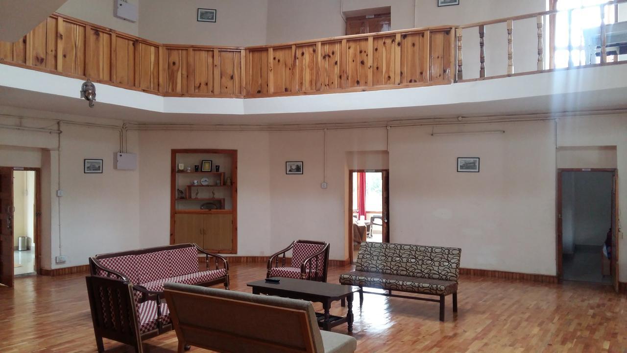 The Tara Villa Shamshi Exteriör bild