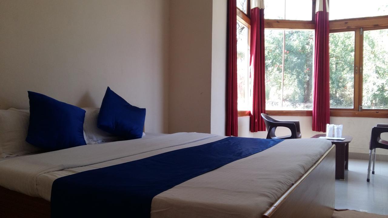 The Tara Villa Shamshi Exteriör bild